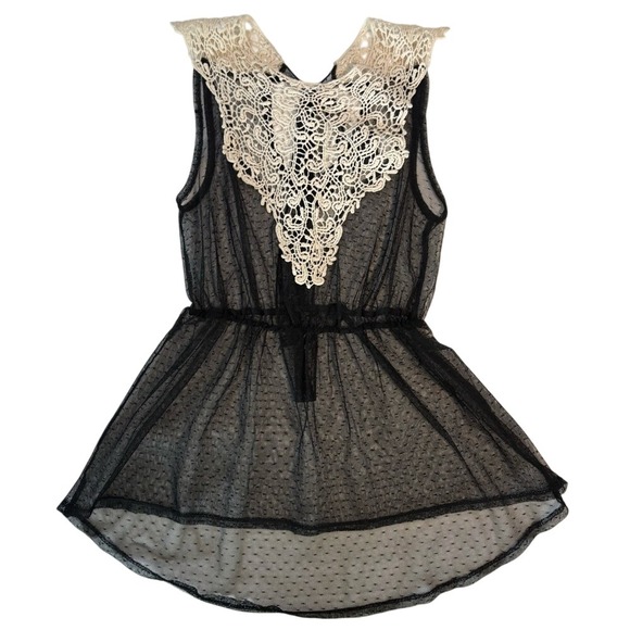 Zoah New York Tops - Zoah Design Women's Size XXS Elegant  & Sexy Black Sheer Net Feminine Lace Tunic